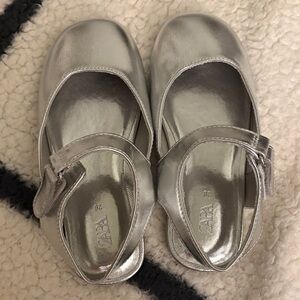 Zara Kids Never Worn Metallic Silver Dress Shoes